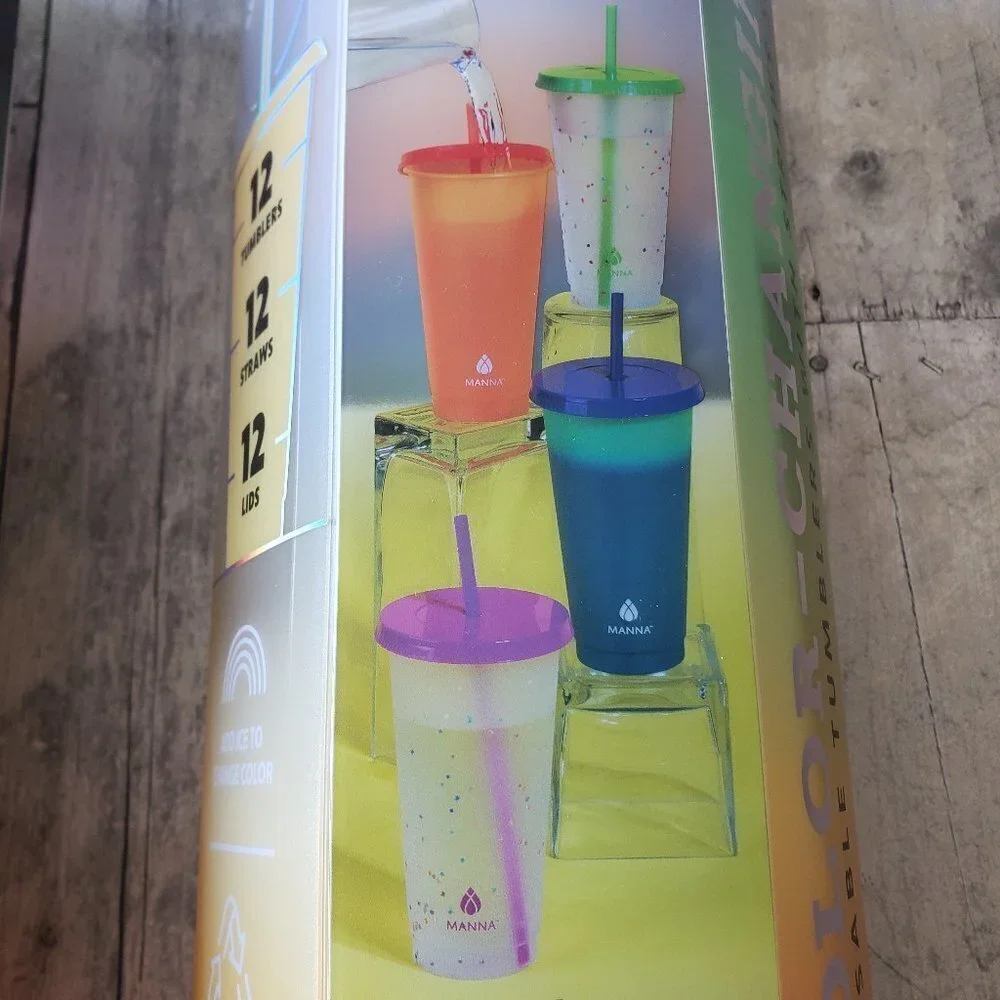 NWT - Manna Color Changing Confetti Plastic Tumblers 24oz, Set of 24